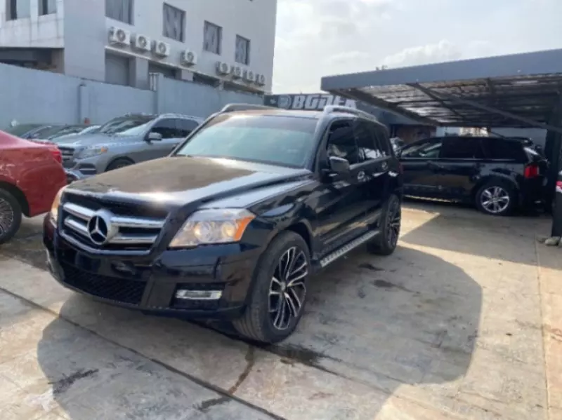 Mercedes-Benz GLK 350   - 2010