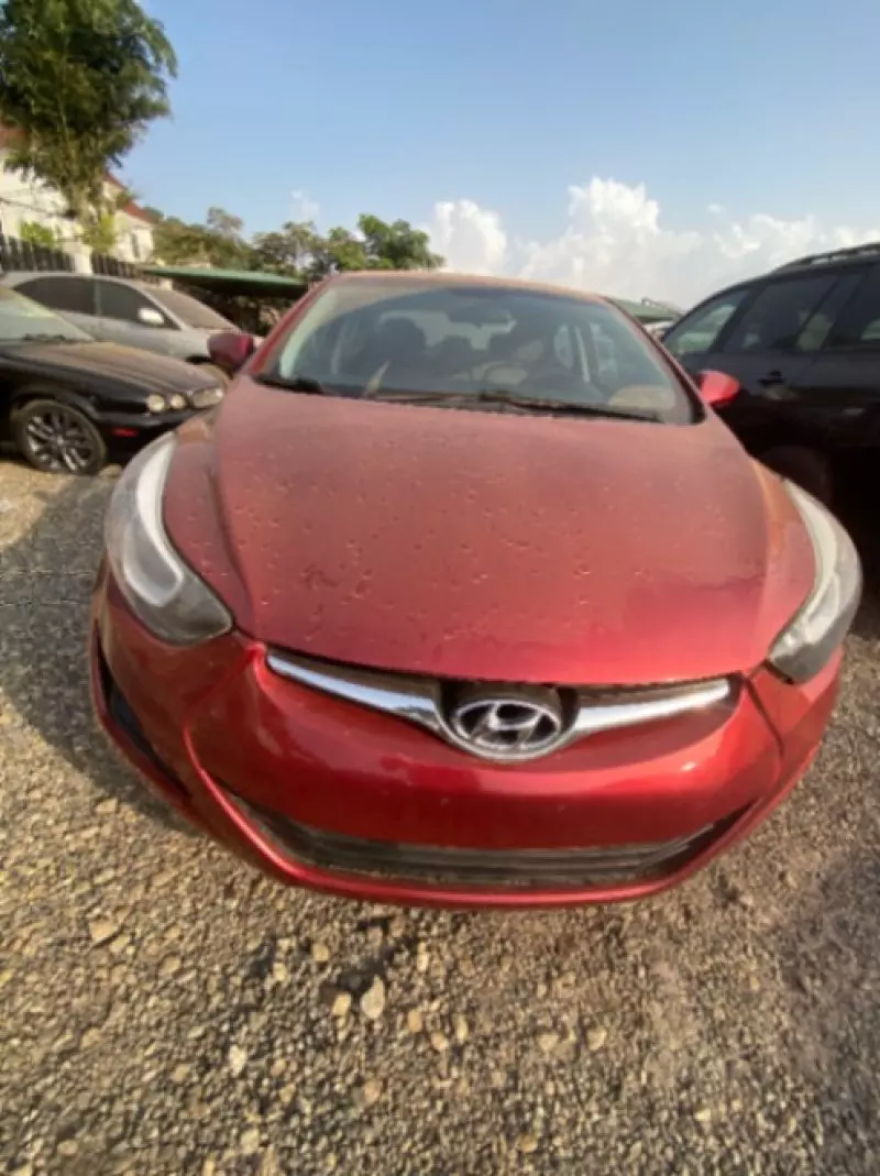 Hyundai Elantra   - 2016