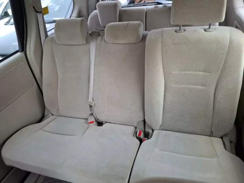 TOYOTA Noah   - 2013