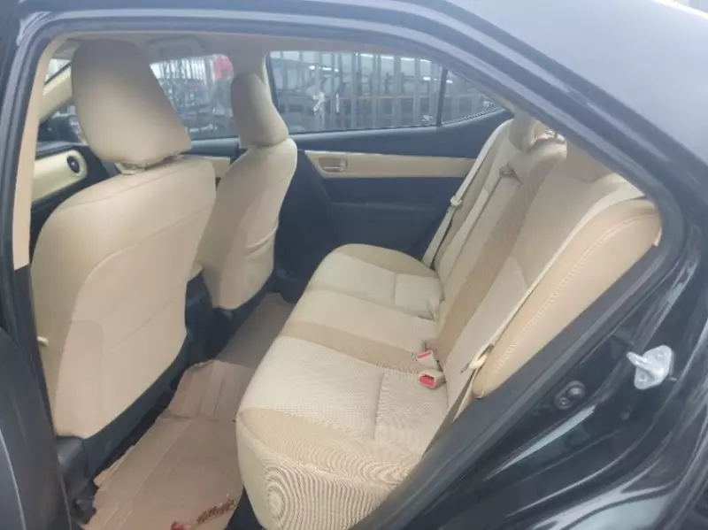 TOYOTA Corolla - 2017