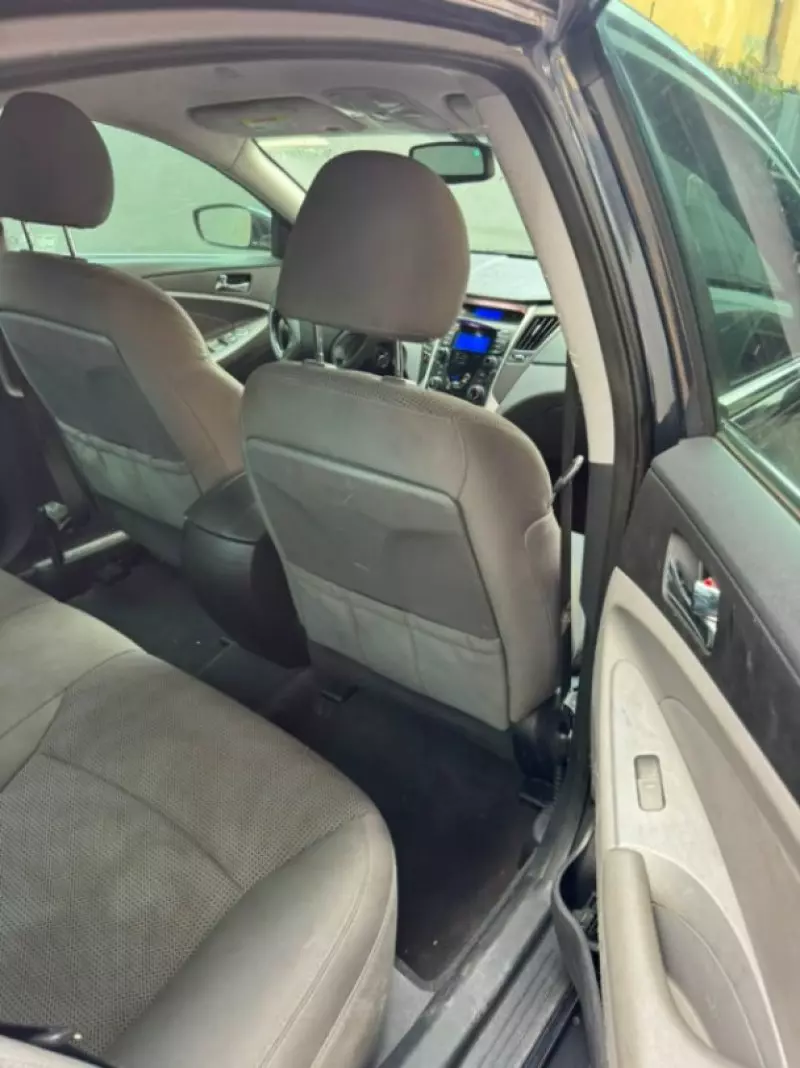 Hyundai Sonata   - 2013