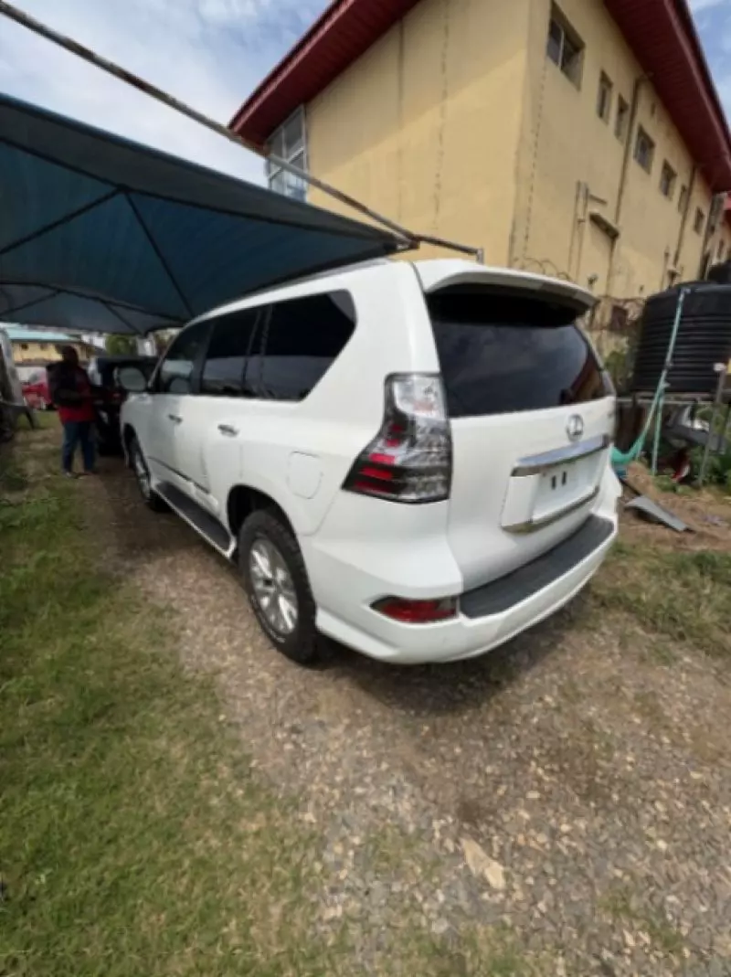 Lexus GX 460   - 2016