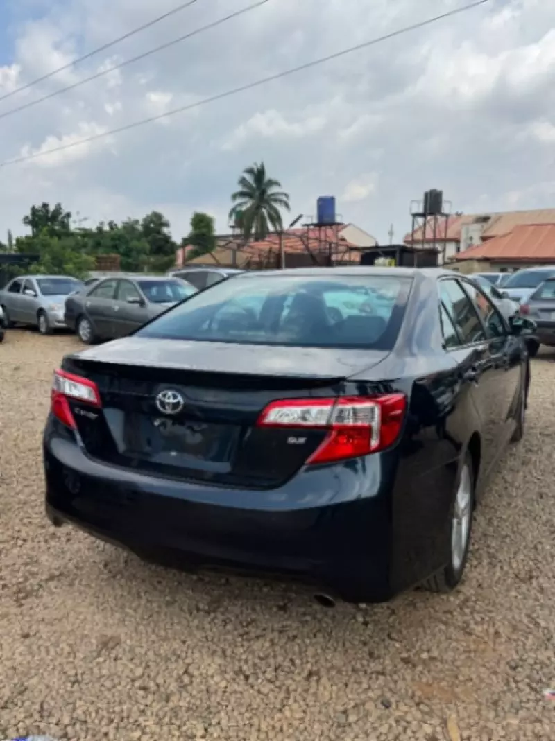 TOYOTA Camry   - 2014