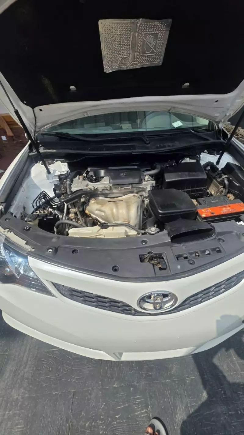 TOYOTA Camry   - 2012