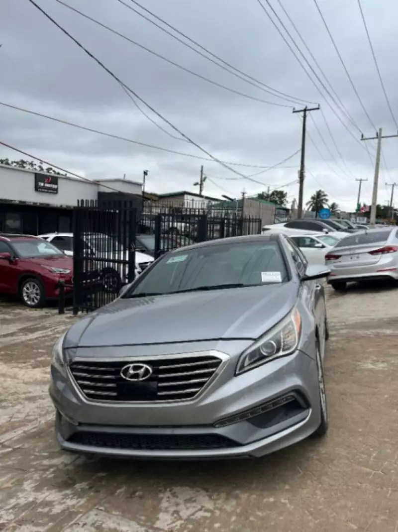 Hyundai Sonata - 2015