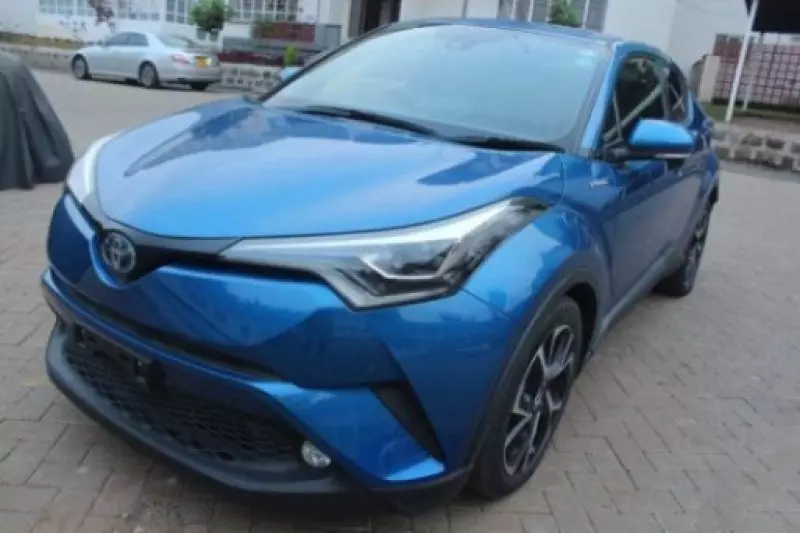 Toyota CH-R   - 2017