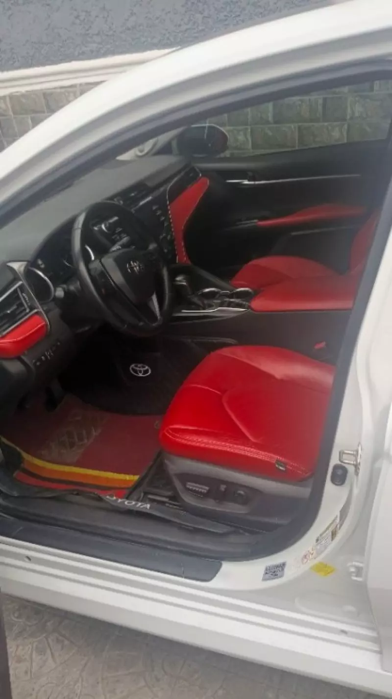 TOYOTA Camry   - 2018