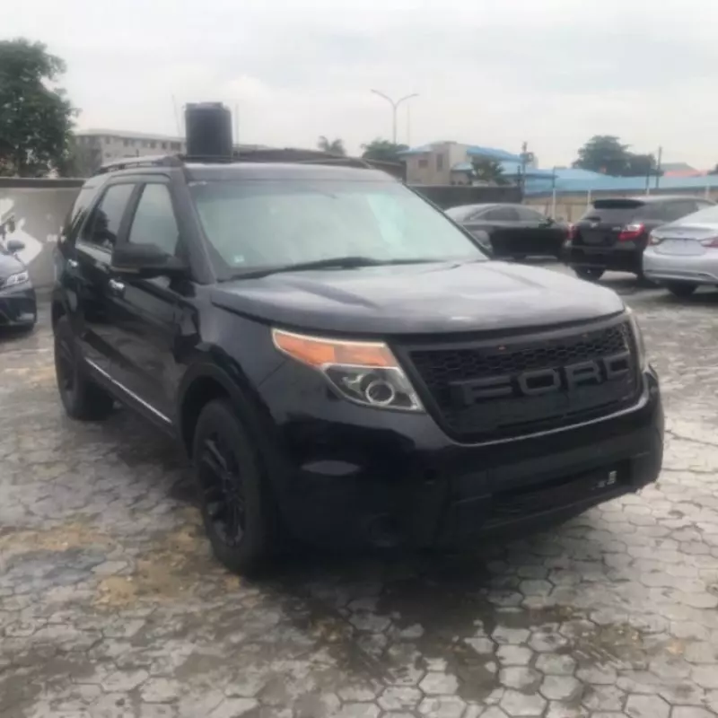 Ford Explorer   - 2012