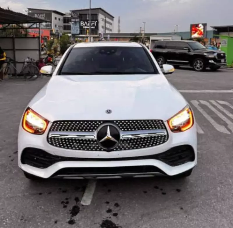 Mercedes-Benz GLC 300   - 2021