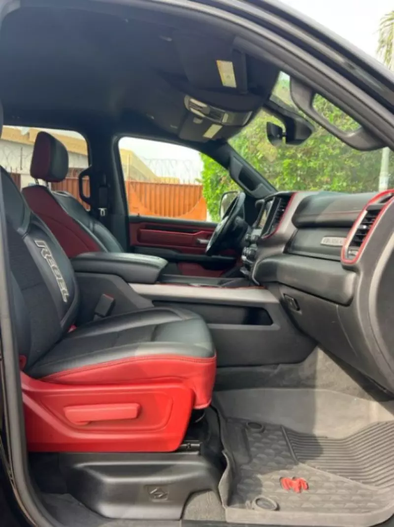 Dodge RAM 1500   - 2020