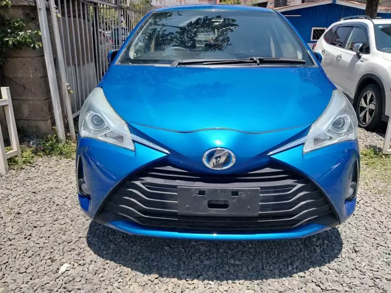 TOYOTA Vitz   - 2017