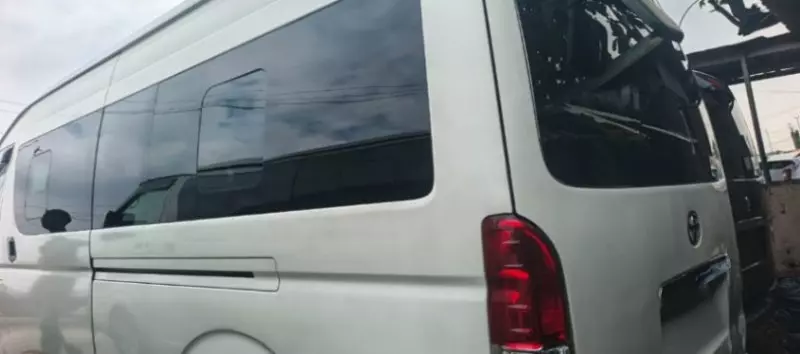 TOYOTA Hiace   - 2017