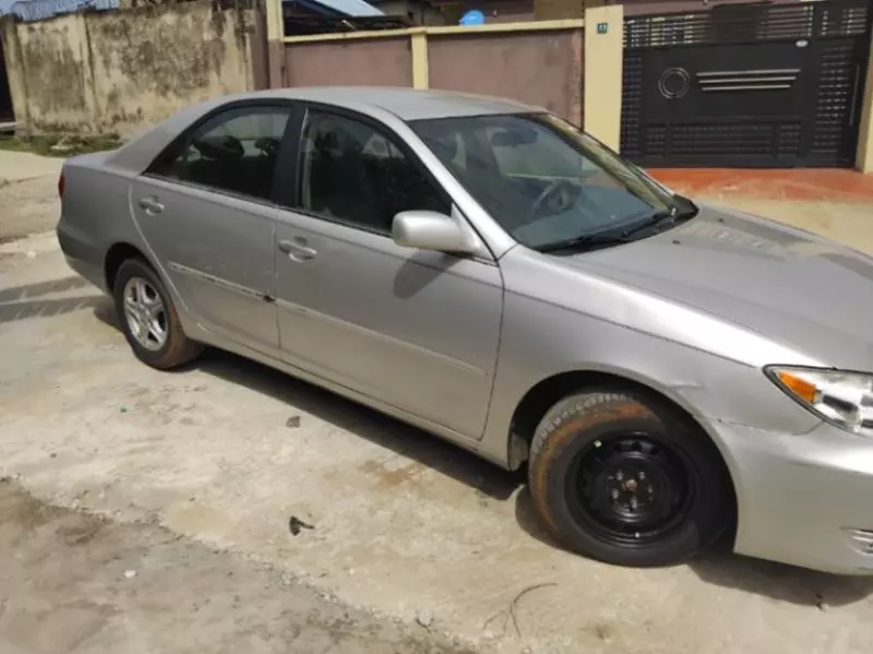 Toyota Camry   - 2006