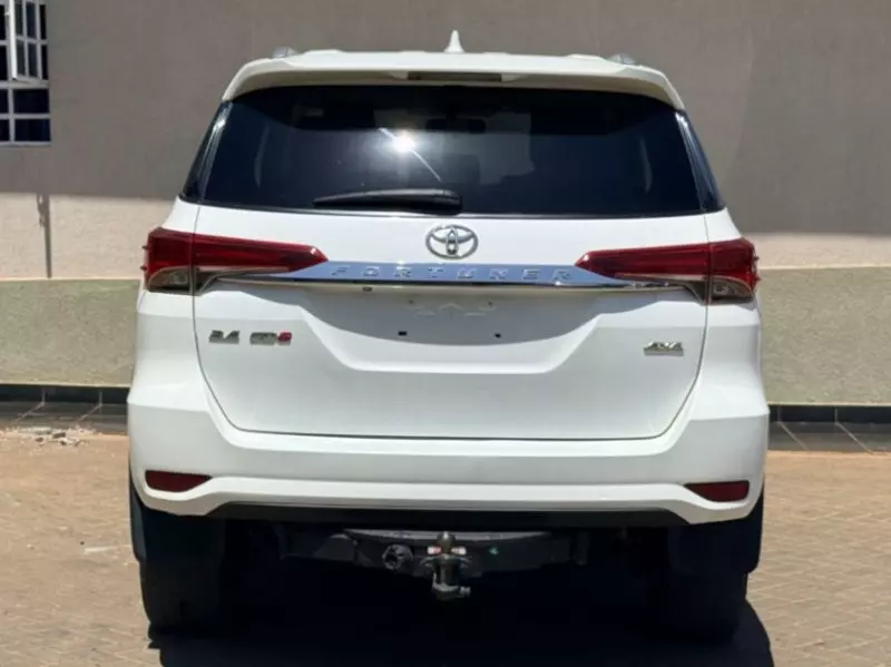 Toyota Fortuner   - 2019