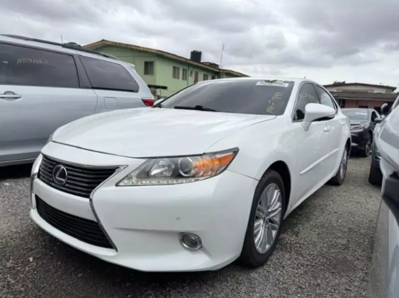 Lexus ES 350   - 2014