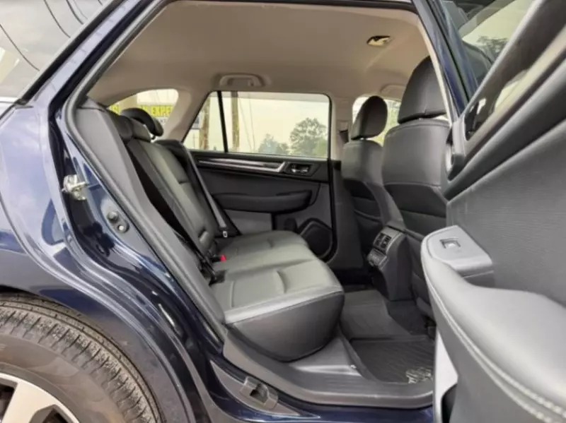 Subaru Outback   - 2018