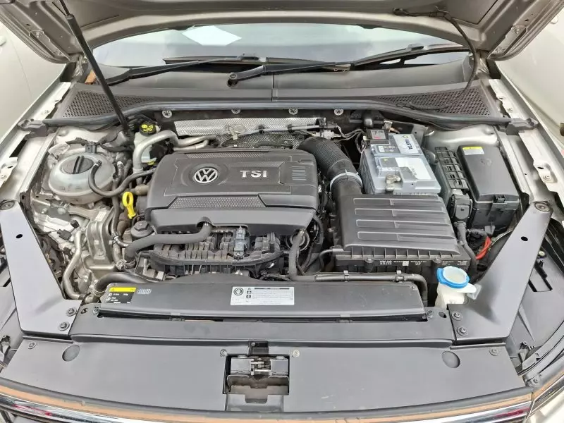 Volkswagen Passat   - 2016