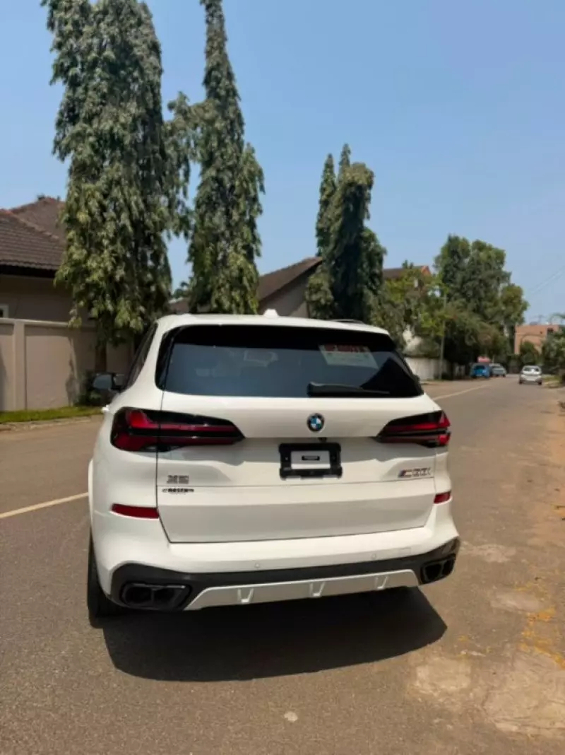 BMW X5   - 2025