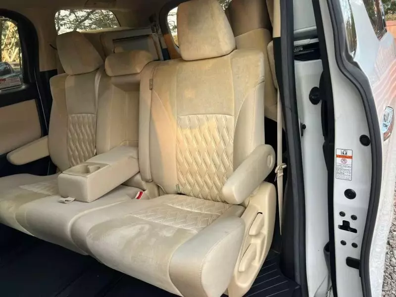 TOYOTA Alphard   - 2019