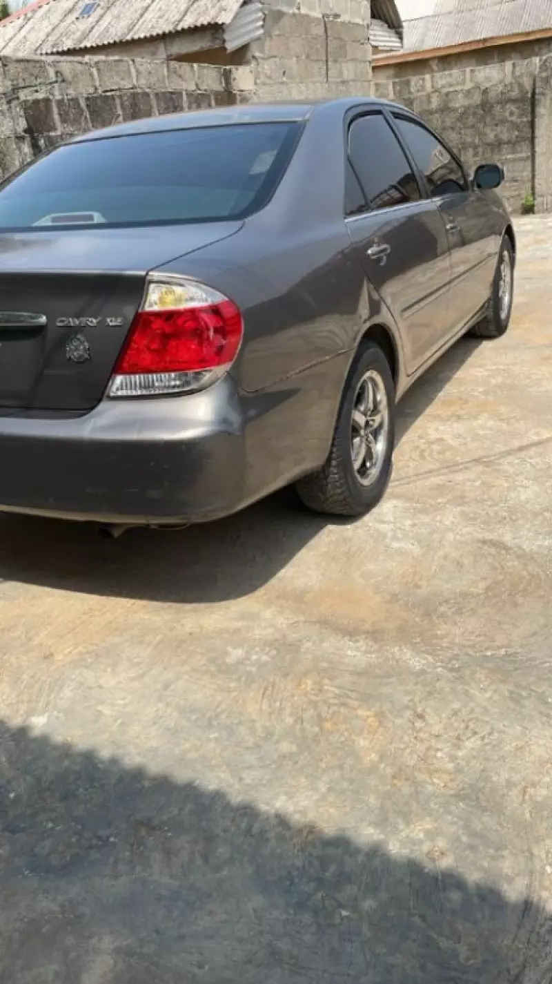 TOYOTA Camry   - 2005