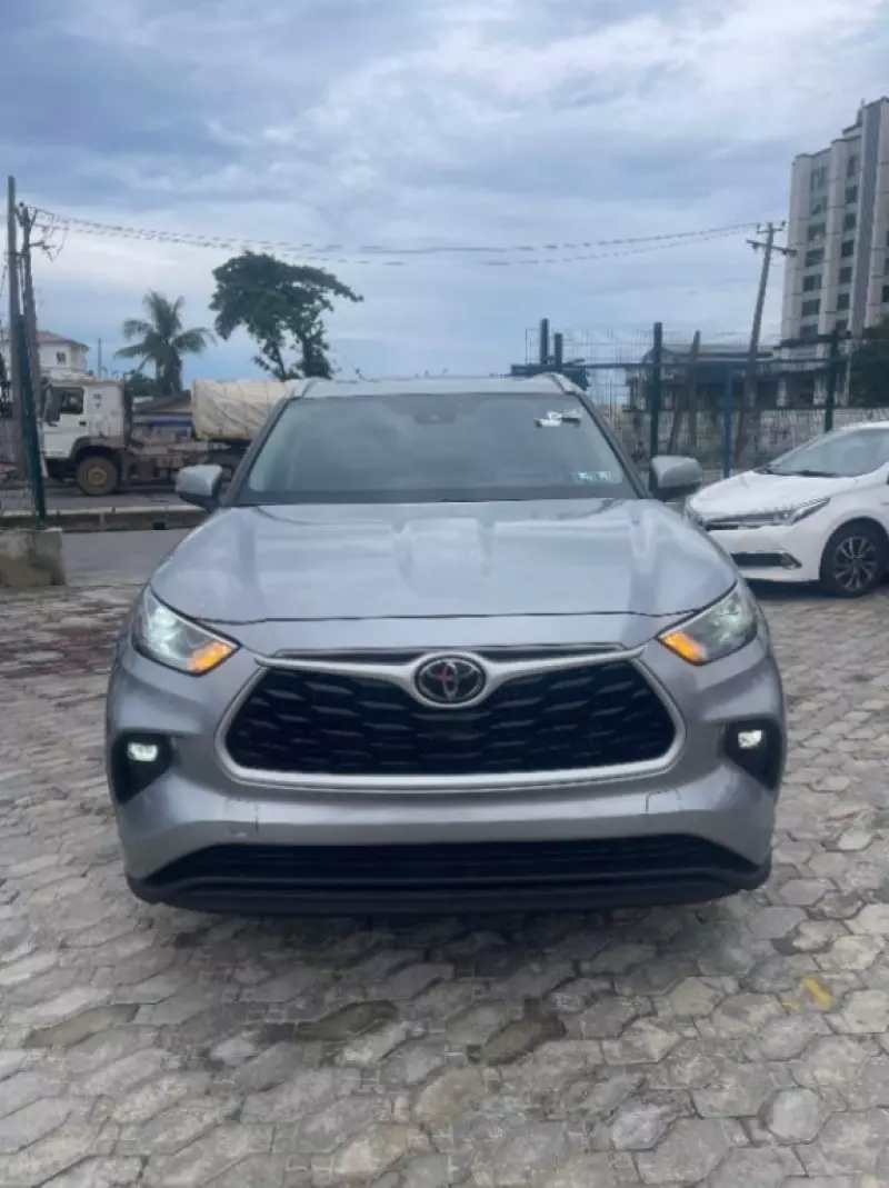 TOYOTA Highlander   - 2024