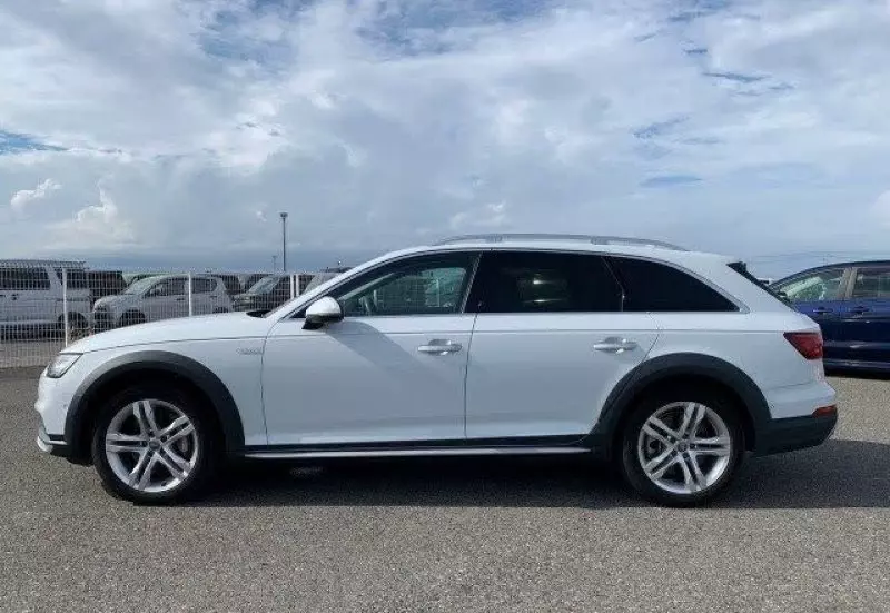Audi A4 Allroad   - 2019