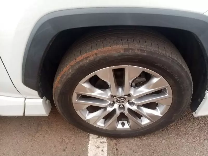 Toyota RAV 4   - 2019