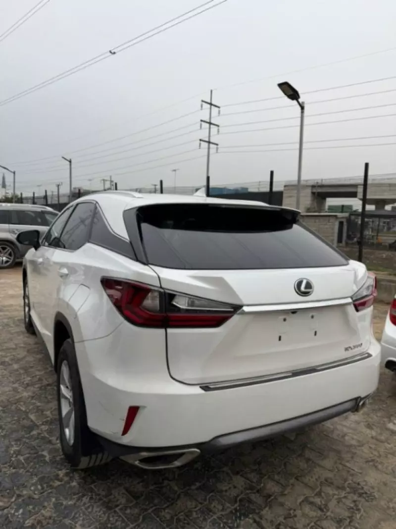 Lexus RX   - 2016