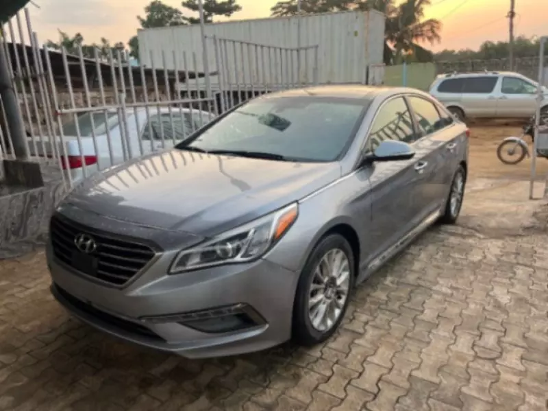 Hyundai Sonata   - 2015