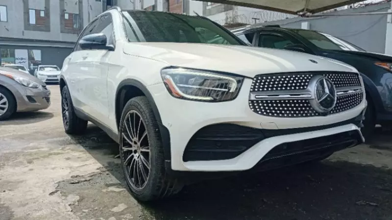 Mercedes-Benz GLC 300   - 2022