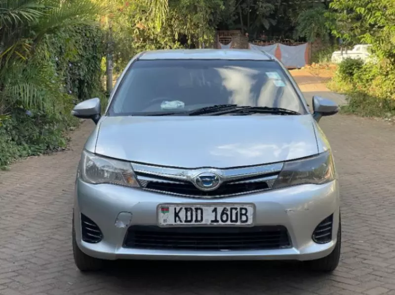 Toyota Fielder hybrid    - 2018