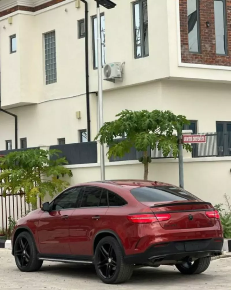 Mercedes-Benz GLE 450 - 2016