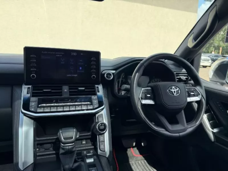 Toyota LAND CRUISER 300 LC300   - 2021