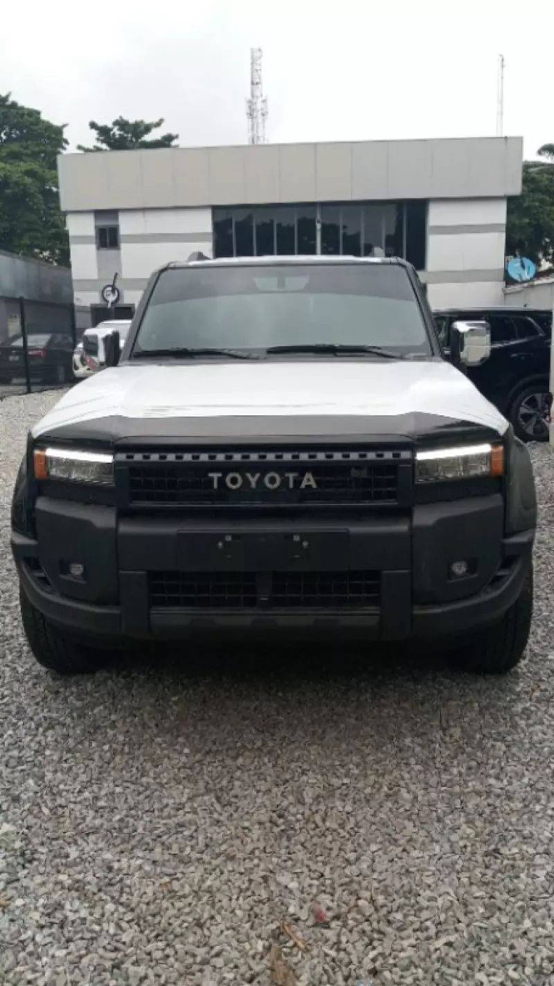 Toyota Prado   - 2024