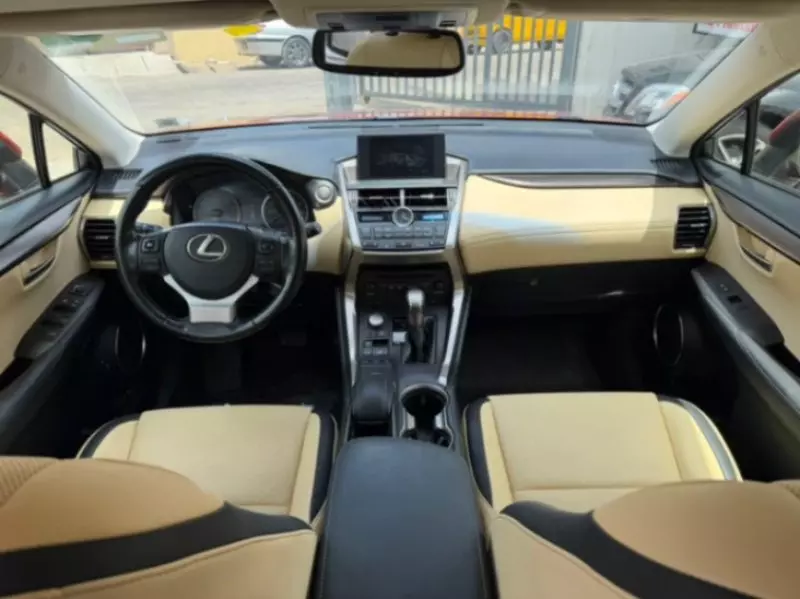 Lexus NX   - 2016