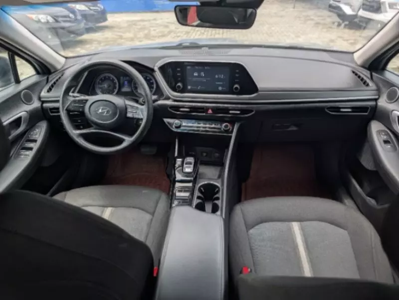 Hyundai Sonata   - 2021