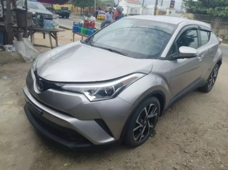 Toyota CH-R   - 2018
