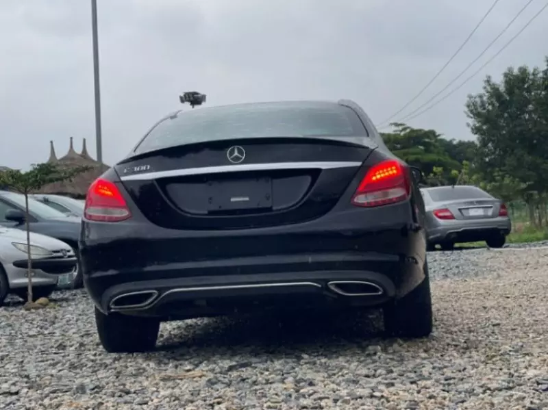 Mercedes-Benz C 300   - 2015
