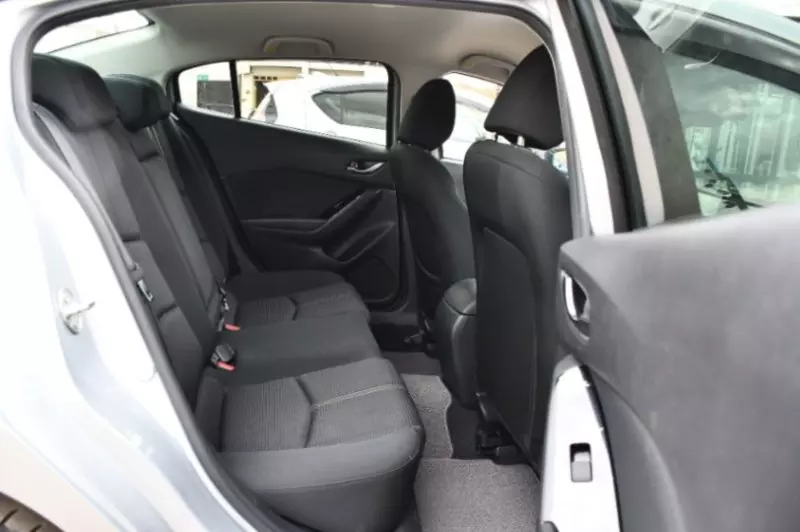 Mazda Axela    - 2018