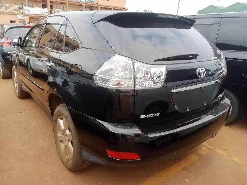 Toyota Harrier   - 2012