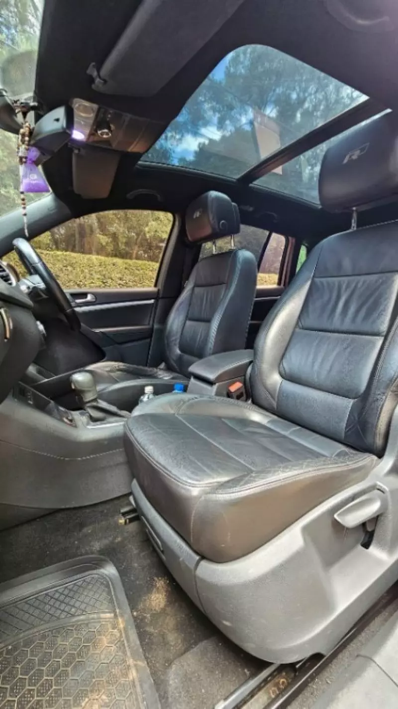 Volkswagen Tiguan   - 2014