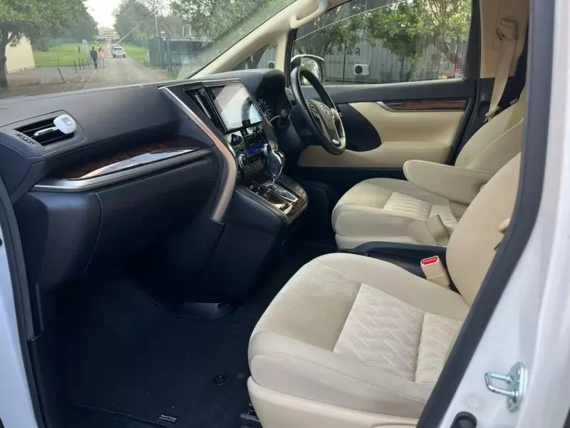 TOYOTA Alphard   - 2019
