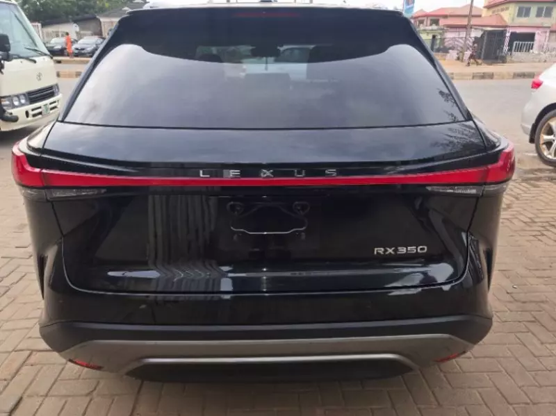 Lexus RX   - 2023
