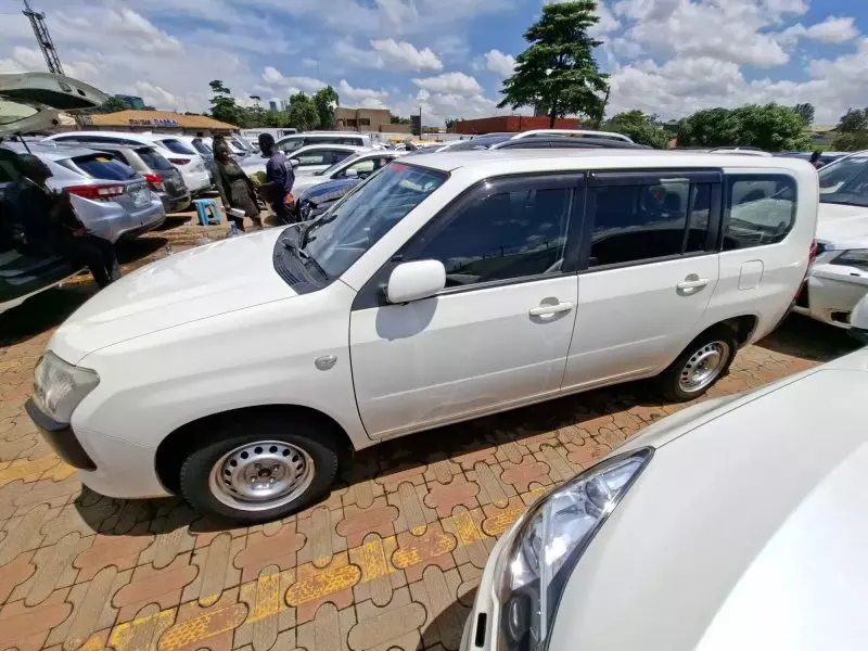 Toyota Probox    - 2012