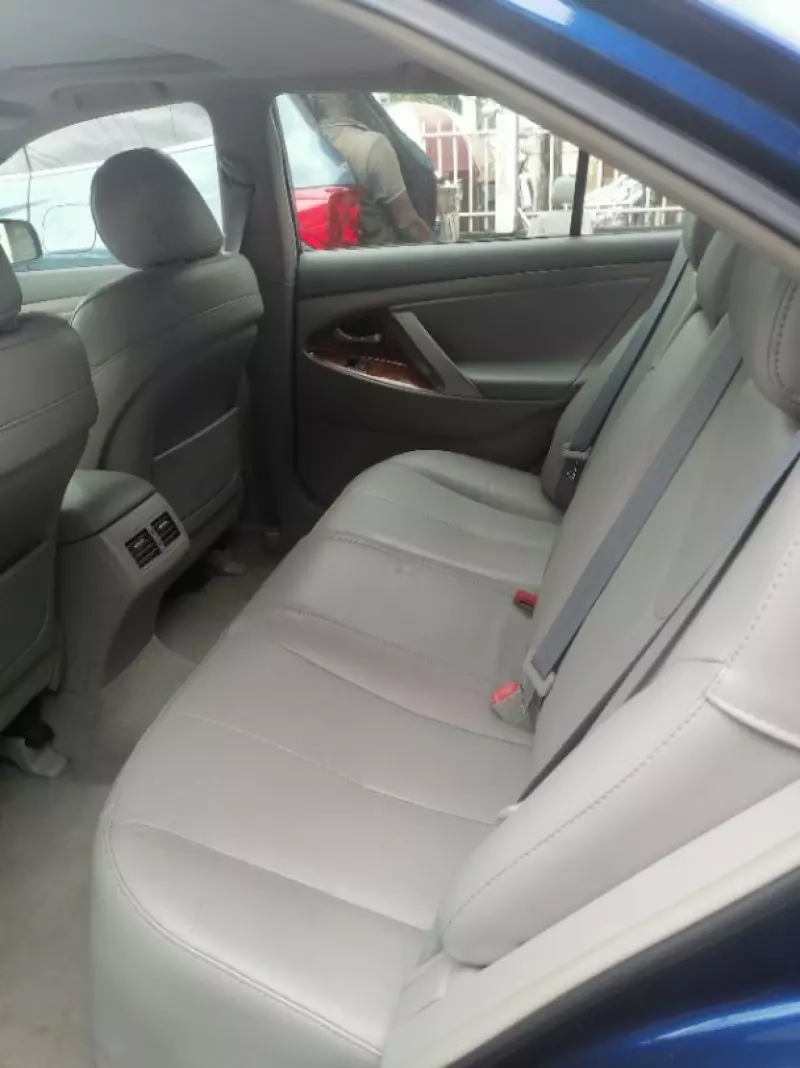 TOYOTA Camry   - 2009
