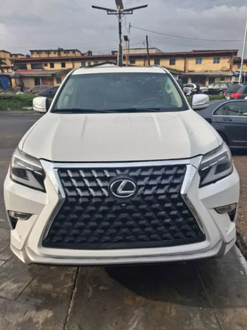 Lexus GX 460   - 2011