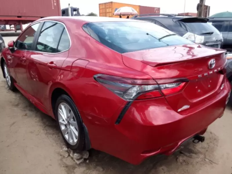 TOYOTA Camry   - 2021