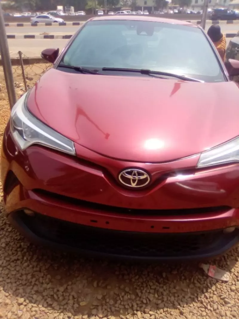 Toyota C-HR   - 2018