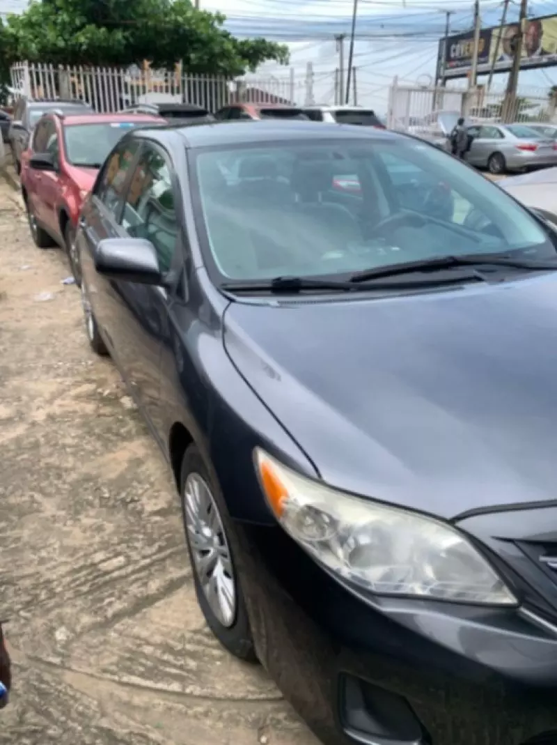 Toyota Corolla   - 2013