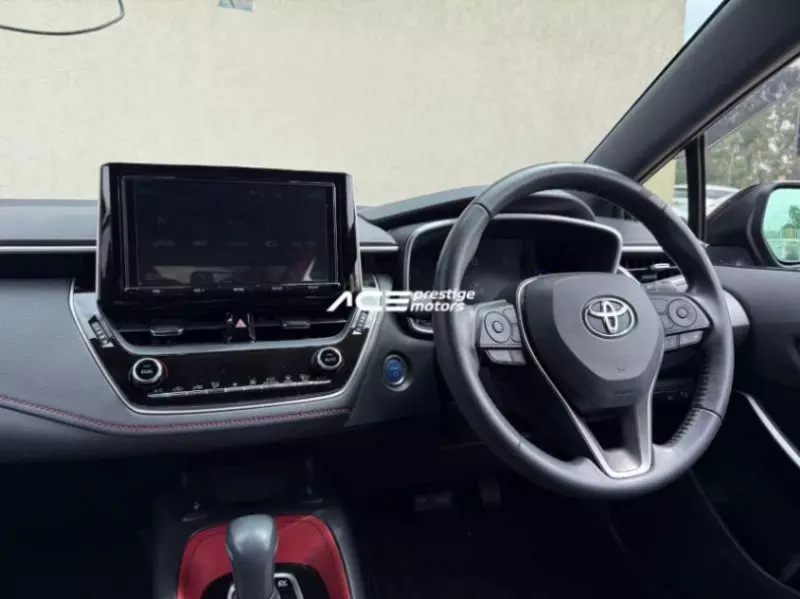 TOYOTA Corolla Sport   - 2018